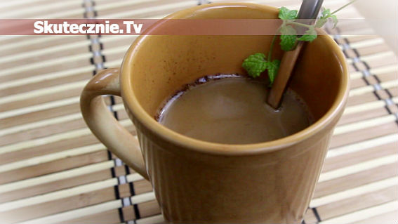 Kawa miętowa z cynamonem i czekoladą
