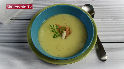 Kremowa zupa chrzanowa z łososiem